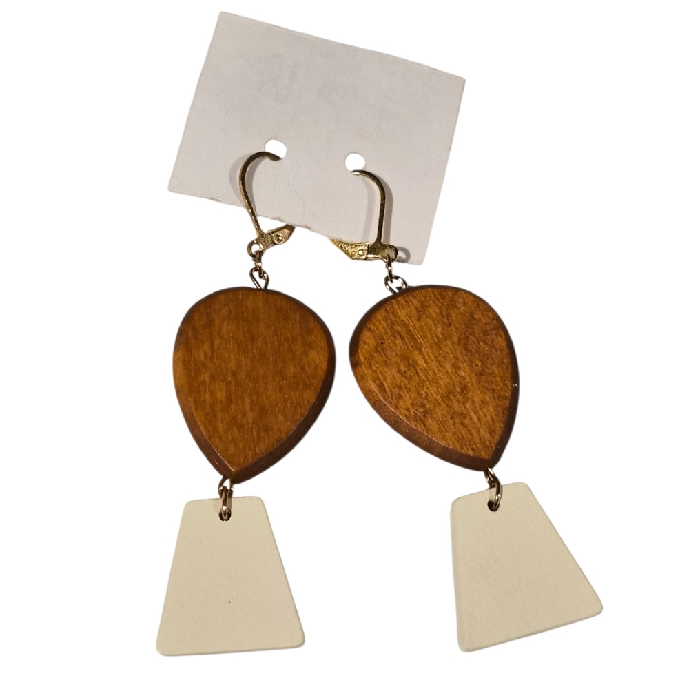 Elegant Brown and Cream Dangle Earrings